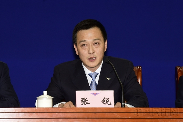 推进四型机场建设行动纲要 年底前将发布512641_ 推进四型机场建设行动纲要 年底前将发布